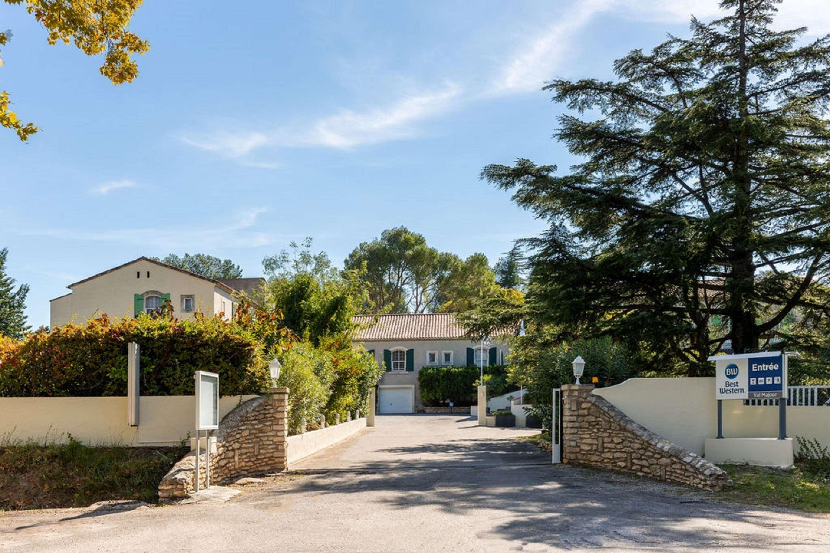Best Western Le Val Majour Fontvieille Exterior photo