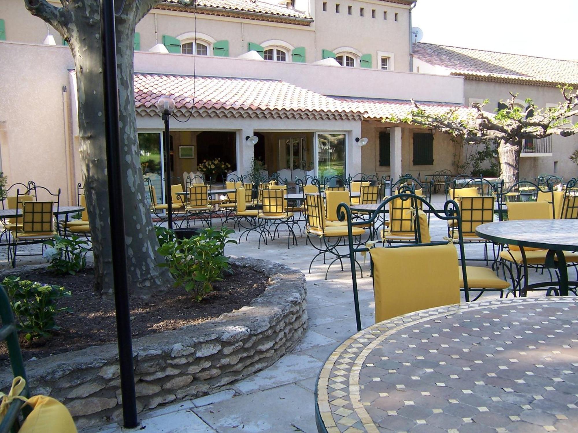 Best Western Le Val Majour Fontvieille Exterior photo